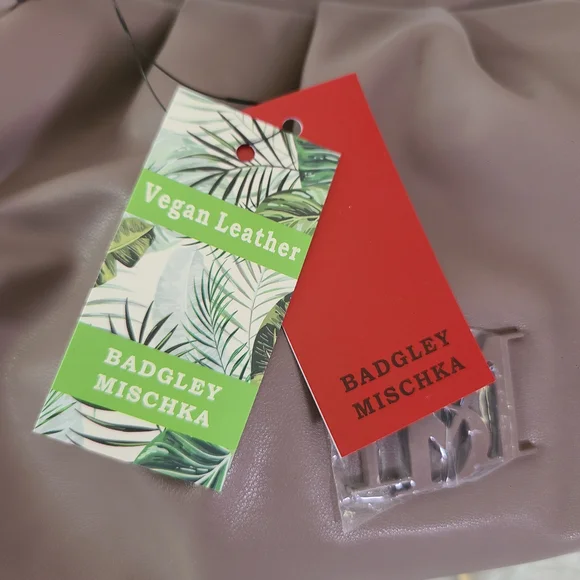 Badgley Mischka Vegan Leather Taupe Pleated Logo Shoulder Bag – NWT - Picture 4 of 10